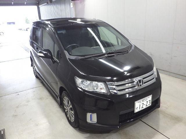 30079 Honda Freed spike GB3 2013 г. (Honda Hokkaido)